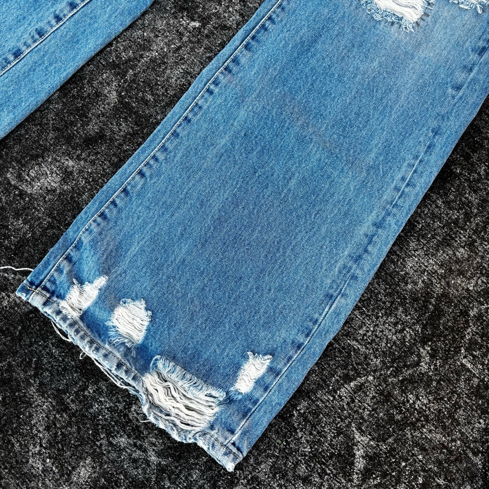 We The Free Light Denim Distressed Flare Jeans size 28 EUC - Picture 3 of 9